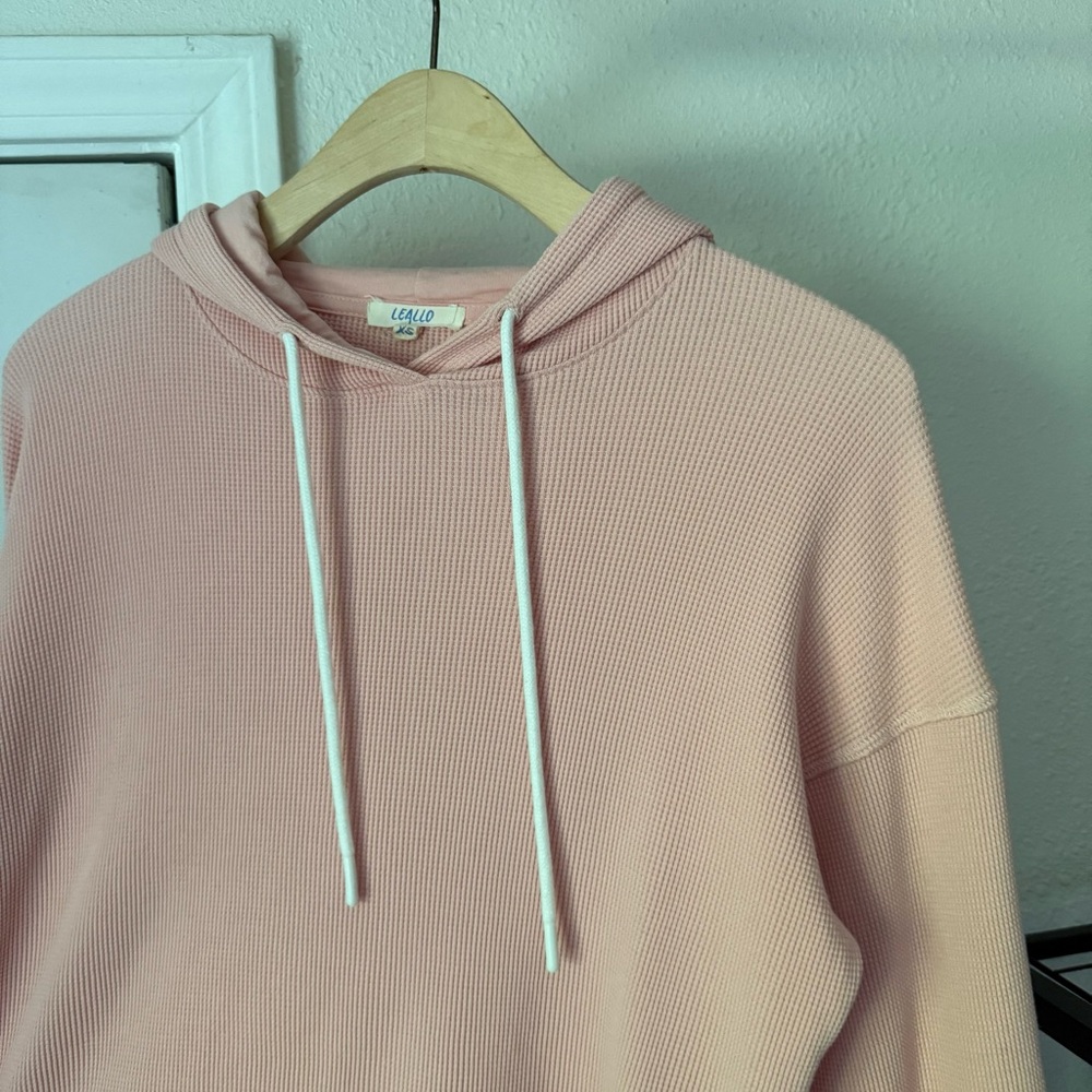 LEALLO light pink cotton waffle thermal knit boxy cropped long sleeve hoodie top - Picture 3 of 7